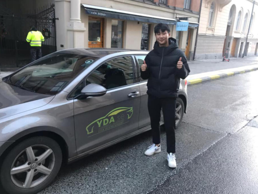 Körkortets Första Steg: Din Experthandbok till Handledarutbildning i Stockholm