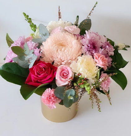 Celebrate the Festive Spirit with Beautiful Christmas Flowers from Blossom by Daisy
