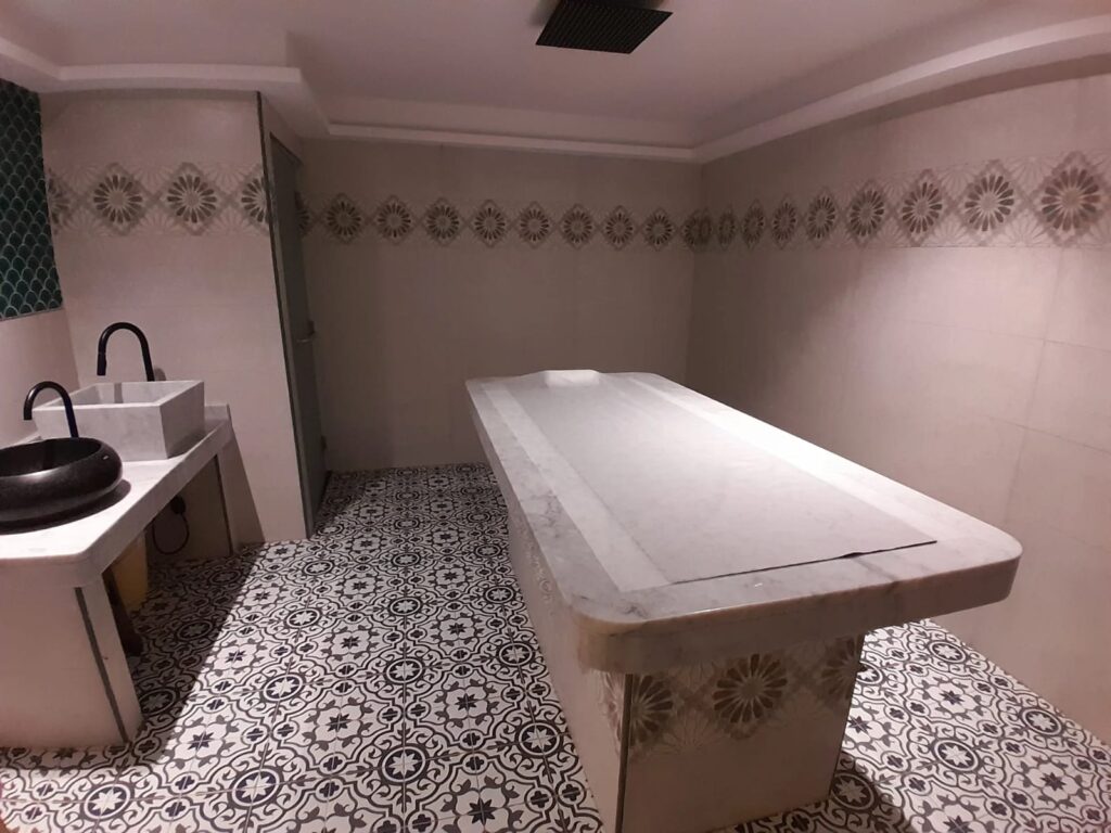 Luxury Hot Stone Massage in Dubai at Transit Spa Dubai