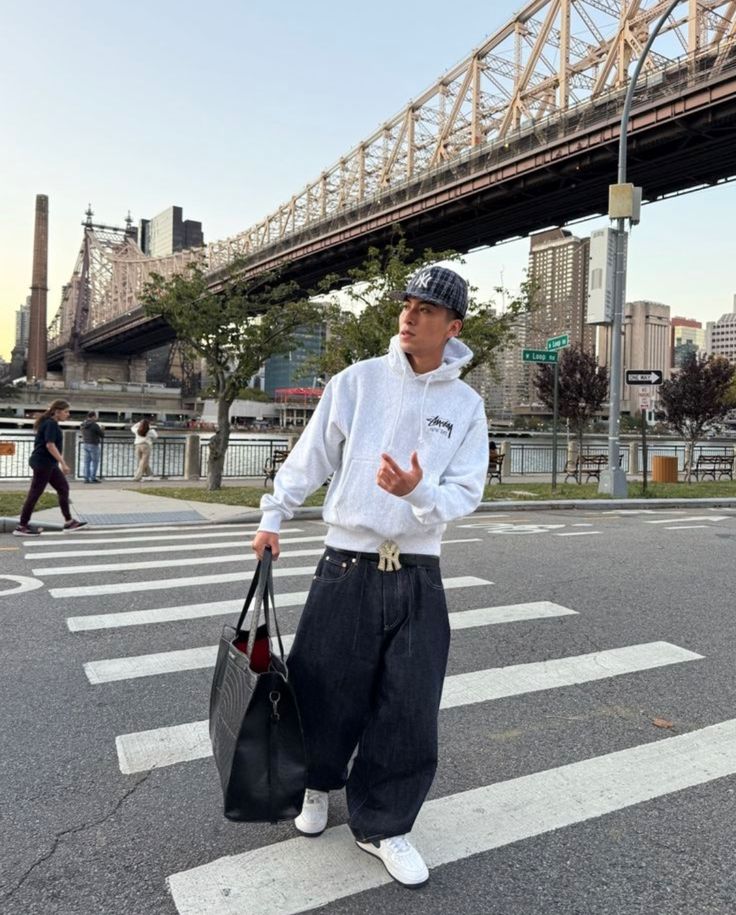 Miami Winter Style Reimagined: The Stussy x Nike Wave Transforming Seasonal Fashion