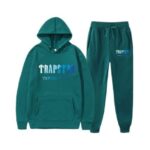 Kurtka Trapstar: The Streetwear Jacket That Redefined Urban Fashion