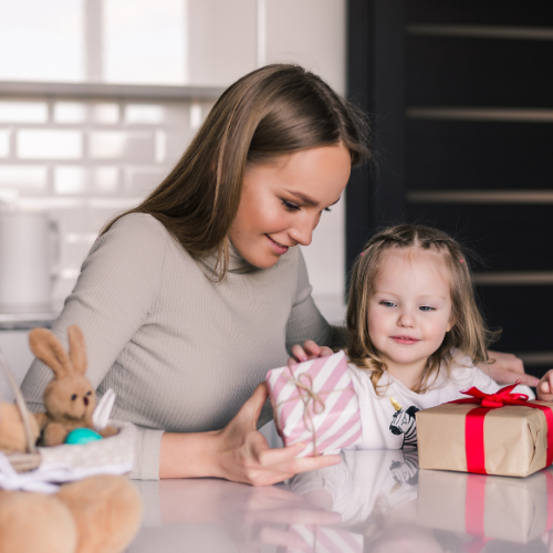 New baby gift sets With Swaddle, Pacifier, Rattle, Booties, Bib, and Hat