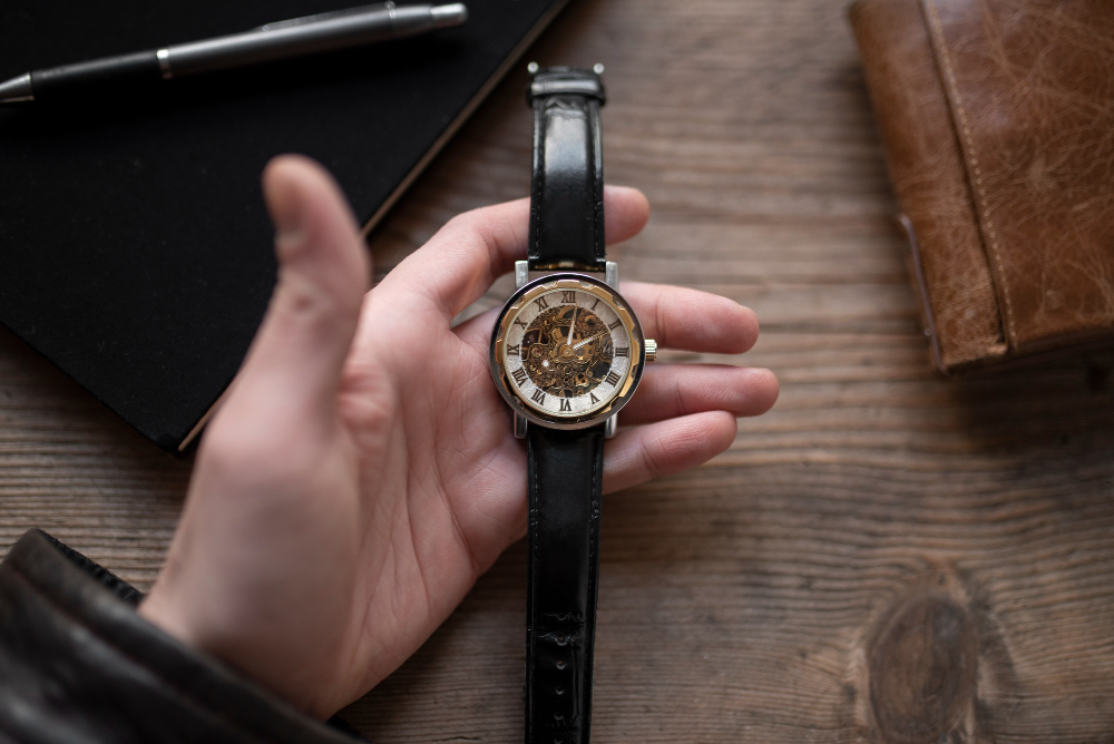 Thinking Of Buying a Watch Online? Here’s How to Get Value, Trust and Style in One Order