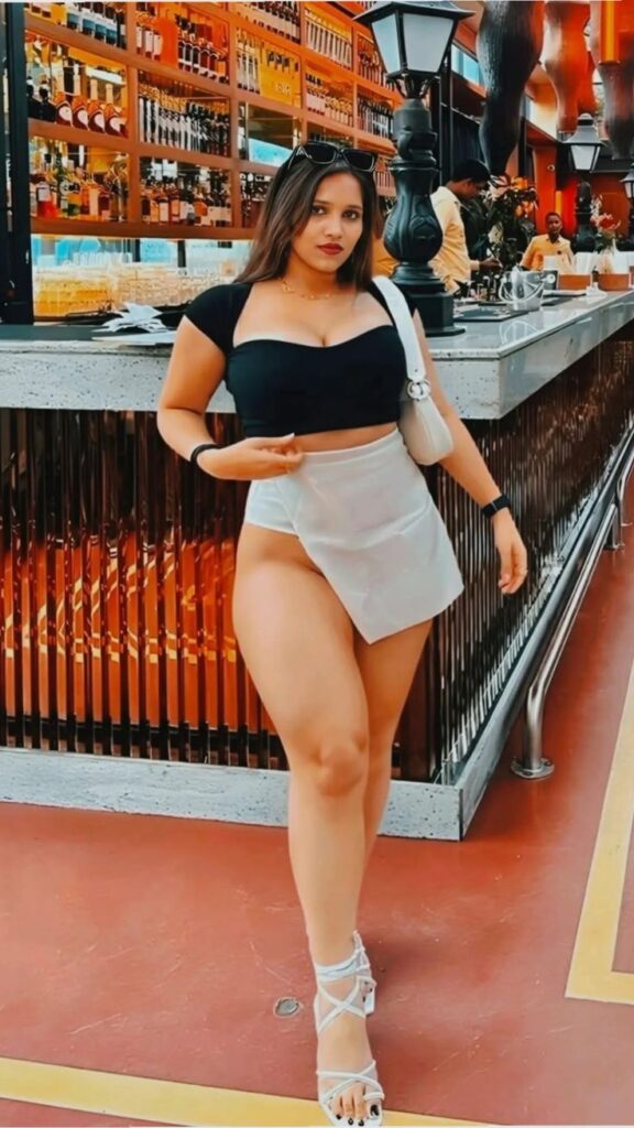 Delhi Escorts Service, @10k-25k Top Escorts In Delhi Hotels