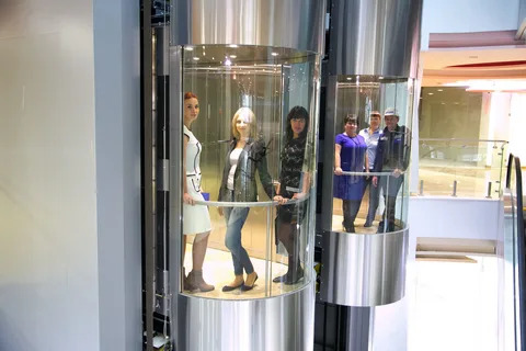 The Ultimate Guide to Passenger Lift Solutions in the UAE