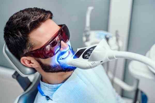 A Dental Health Strategy for the Modern Digital Nomad in Northampton
