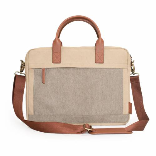 Laptop Bags Manufacturers: Delivering Durable and Stylish Bags for Modern Professionals