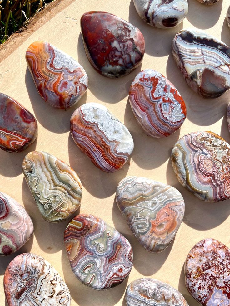 Agate Crystal Healing Benefits for Emotional Balance and Clear Mind