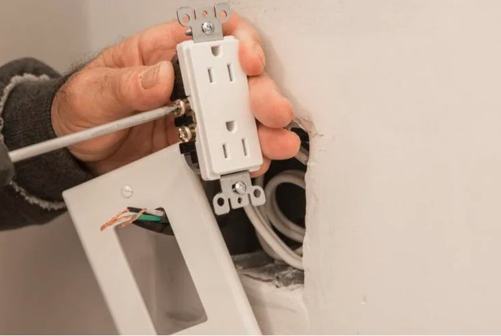 Professional Outlet Installation Services for Safe & Modern Homes