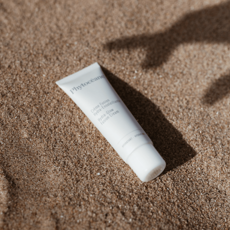 Toner with Hyaluronic Acid The Hydration Powerhouse Your Skin Needs