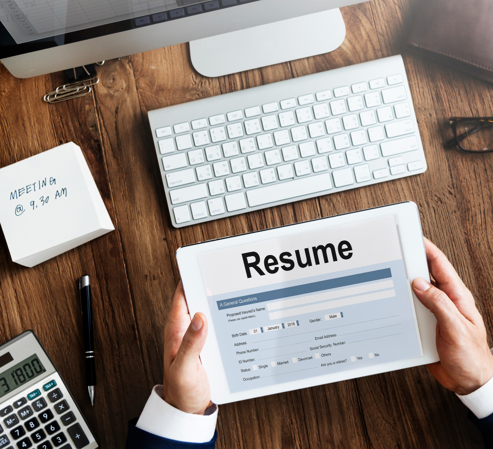Free Resume Template with Human Expert Guidance | Get Hired Fast