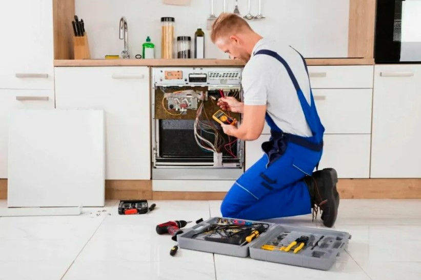 Why Professional Kitchen Appliance Repair Saves You Time and Money
