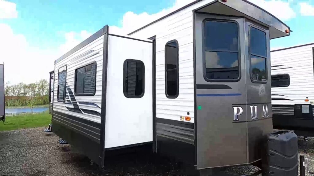 Why Trust Pre-Owned Destination Trailers Dealers in Louisiana?