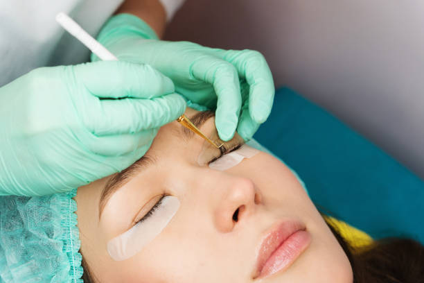Eyelash Hair Transplant in Dubai: Natural Growth Cycle After Transplant Success