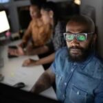 How Canadian Employers Hiring Foreign Workers Keep Immigration Problems Away?