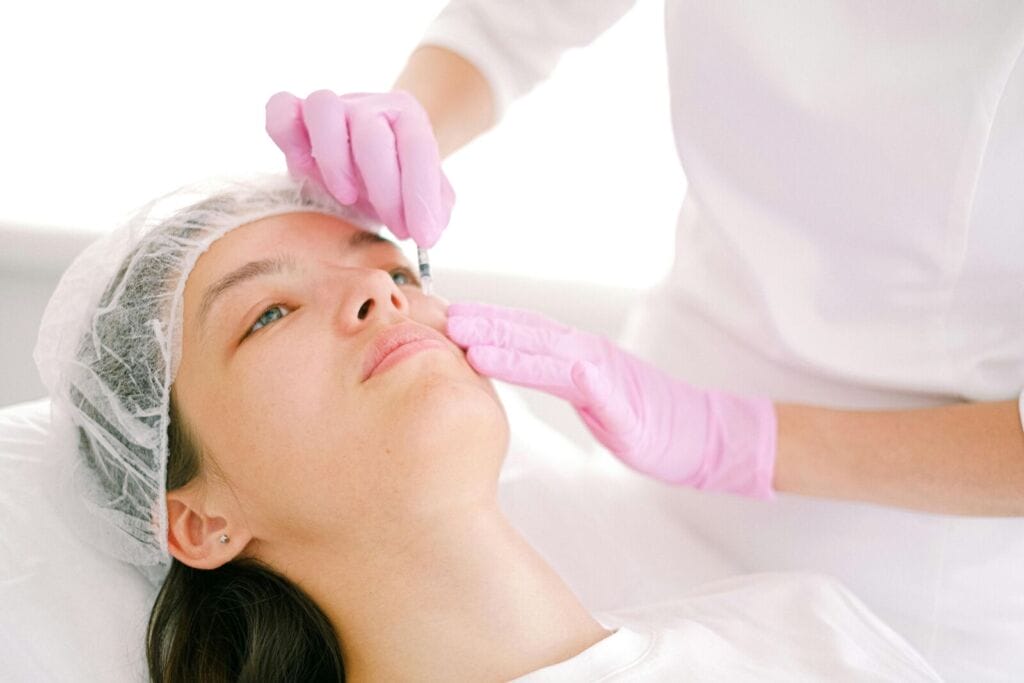 Top Treatments Offered by the Best Aesthetic Clinic in Dubai