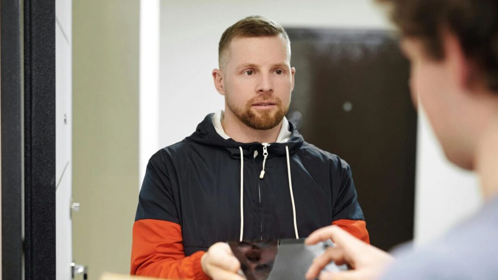 How Do Courier Services in Fresno Ensure Safe Package Handling?