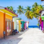 Maldives vs Bora Bora: Which Is Better for Your Vacation?