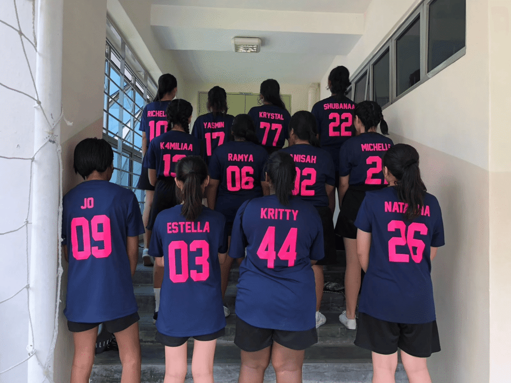 What to Think About Before Printing T-Shirts for Your Team
