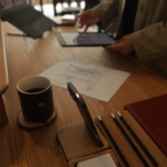 مكاتب عمل للشركات بتصميم عصري ومكتب كهربائي ذكي