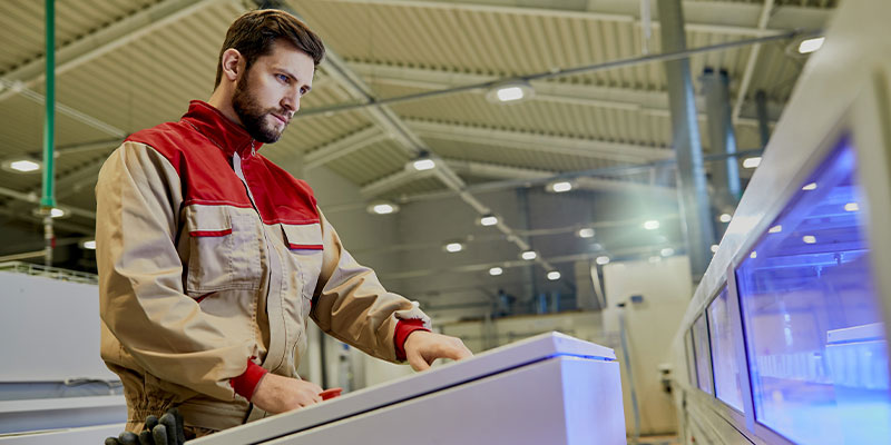 How an Expert Immersion Heater Manufacturer Improves Heating Performance