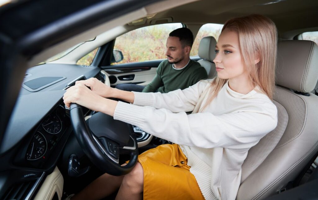 Beginner’s Guide to Automatic Driving Lessons in Oldham