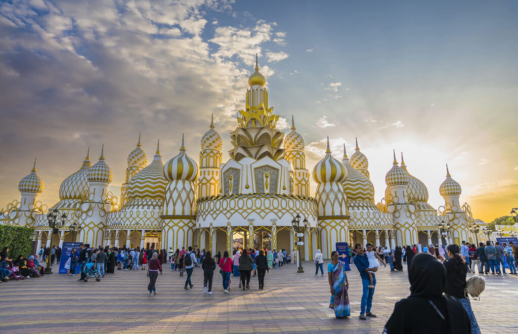 Dubai Global Village Guide: Attractions, Shopping, and Entertainment