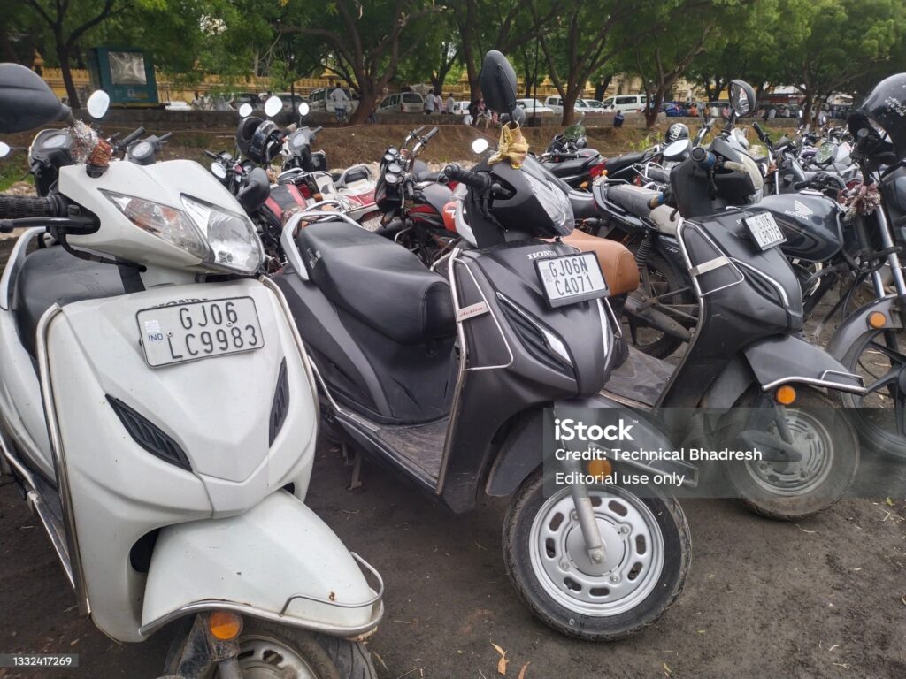 Scooty On Rent in Varanasi and Activa Rent in Varanasi -Dau Rental Bike.