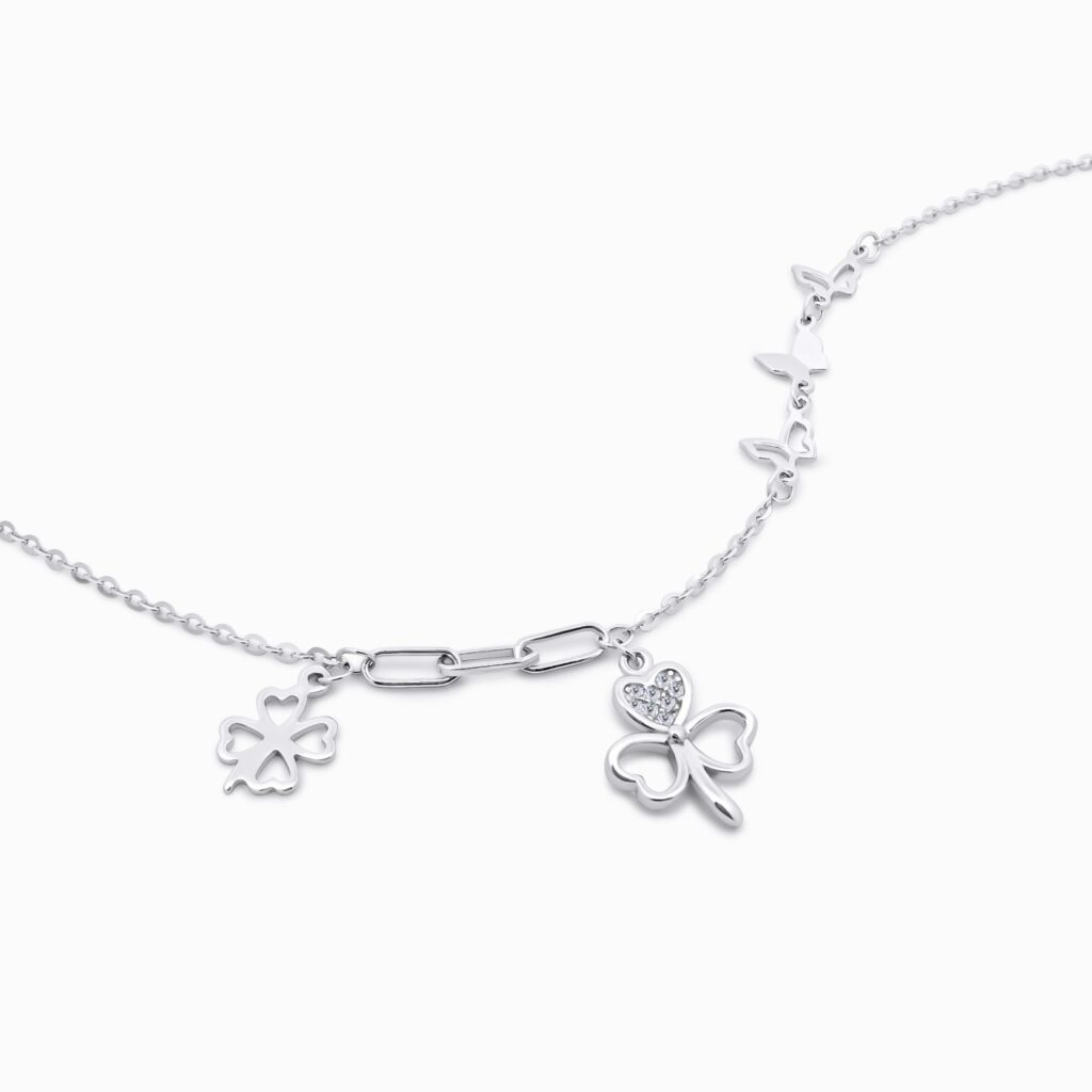 Elegant Quartz Diamond Wedding Rings for Timeless Love