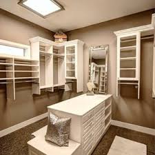 How Can a Boutique Closet Design Make Your Space Feel Like a Designer Store?