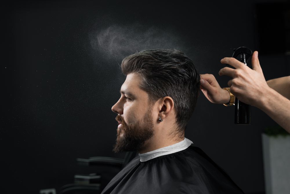 How a Men Hair Stylist Can Transform Your Look