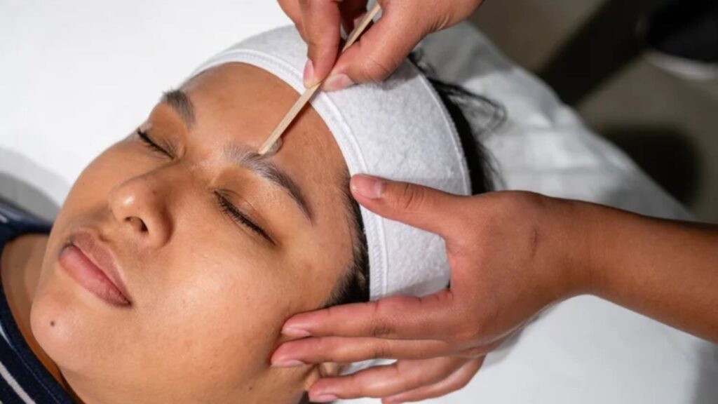 Is eyebrow lamination in Seattle worth it? What to expect benefits and aftercare guide?
