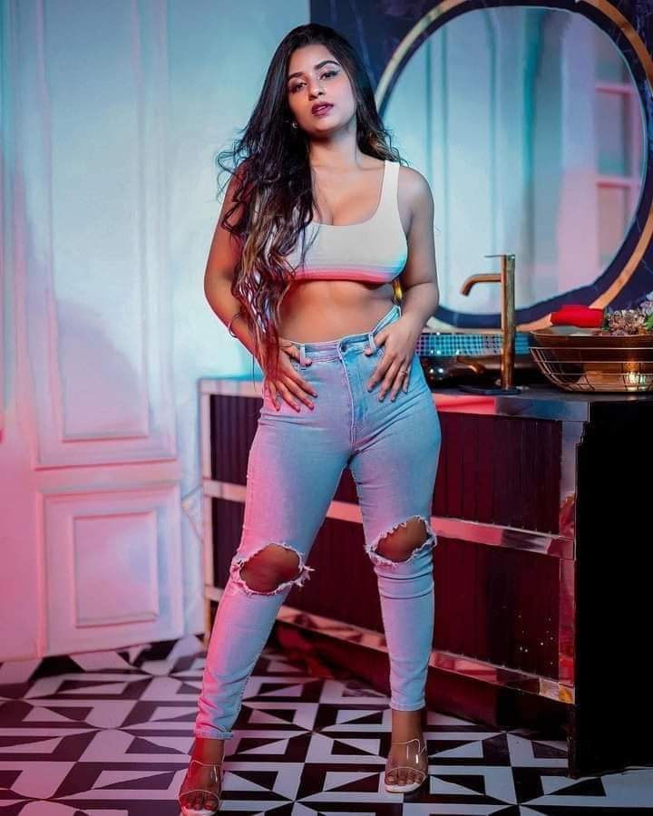 Find Verified Escorts in Lahore Available 24 Hours for Your Comfort