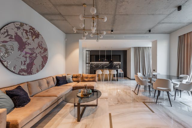 Minimalist Interiors vs Maximalist Design: What’s Trending in 2026