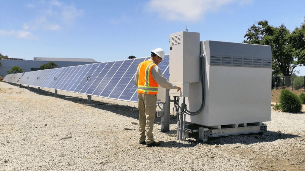 Benefits of Installing Solar Battery Backup Solutions in Modern Homes