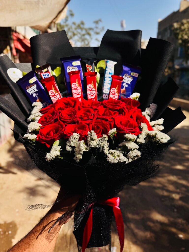 Flower Gifts in Faisalabad | Fresh Bouquets, Cakes & Surprise Combos