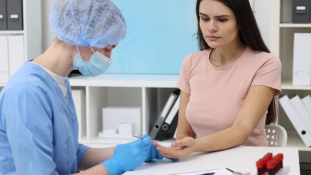 What Should You Look for Before Enrolling in a Phlebotomy Certification Program?