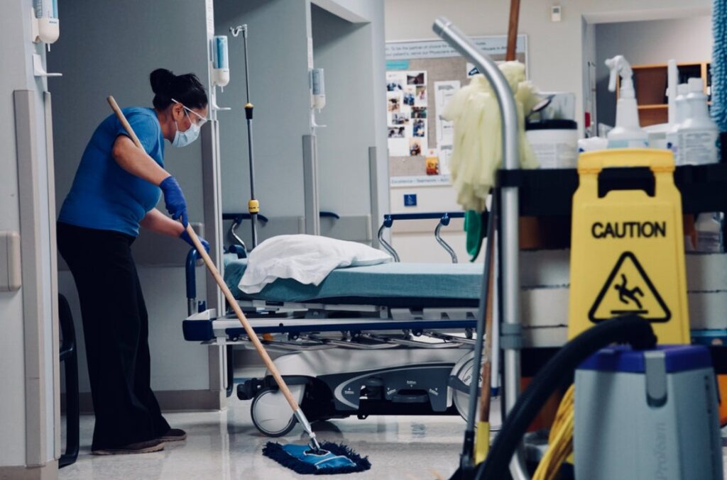 Smart Ways to Keep Your Warehouse Clean and Efficient