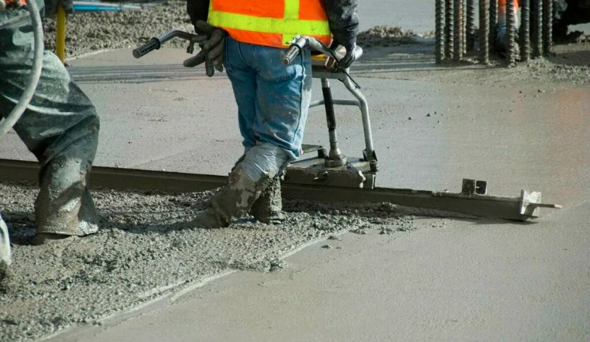 Reliable Commercial Concrete Services for Strong Foundations