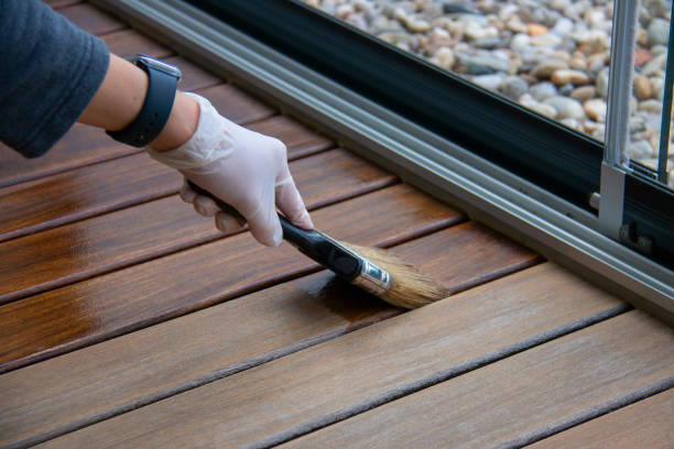 How to Choose the Right Wood Staining Near You Service