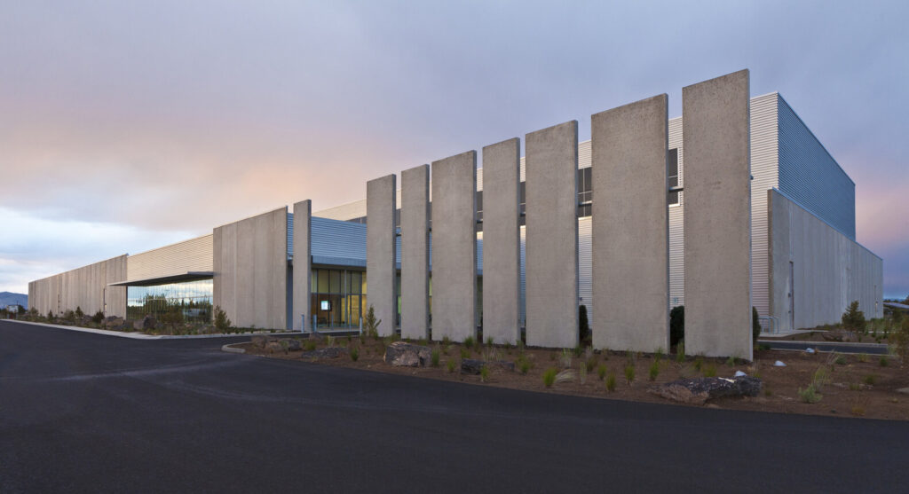 Challenges in Building Data Centers in Hot Climates in the UAE