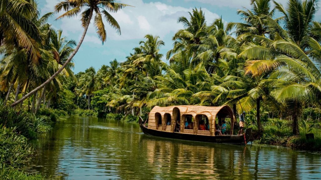 11 Days Kerala Karnataka Tour – A Perfect Blend of Nature & Heritage