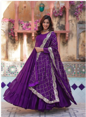 5 Ways Women Gown Manufacturers in UK Empower Women’s Self-Expression