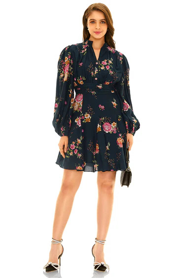 Short Dresses for Women: Perfect Outfits for Summer and Travel