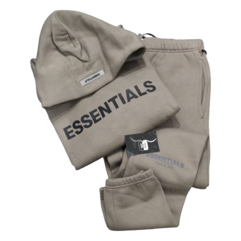 Building a Capsule Wardrobe with Essentials Pieces