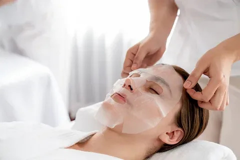 6 Reasons to Use Rejuvenating Skin Care Facials