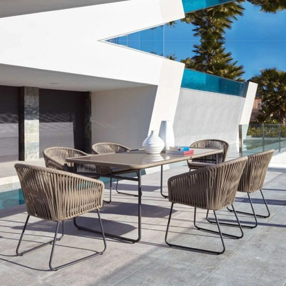 How Do I Choose Outdoor Furniture for My Home?