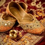 How to Choose Bridal Juttis for Women That Are Stylish and Comfortable?