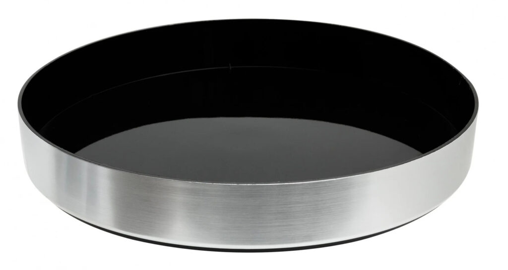 The Importance of Using a Durable Plastic Tray in Hospitality Service