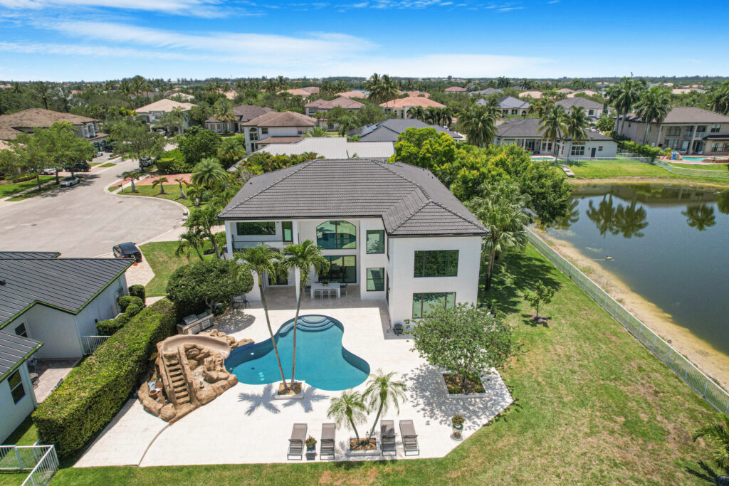 Watch Real Estate Photography in San Diego, CA Win